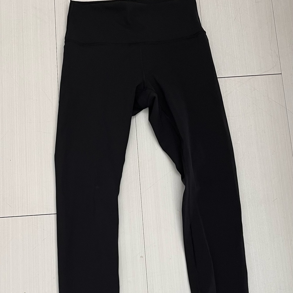 Black Lululemon Wunder Train 25” Legging